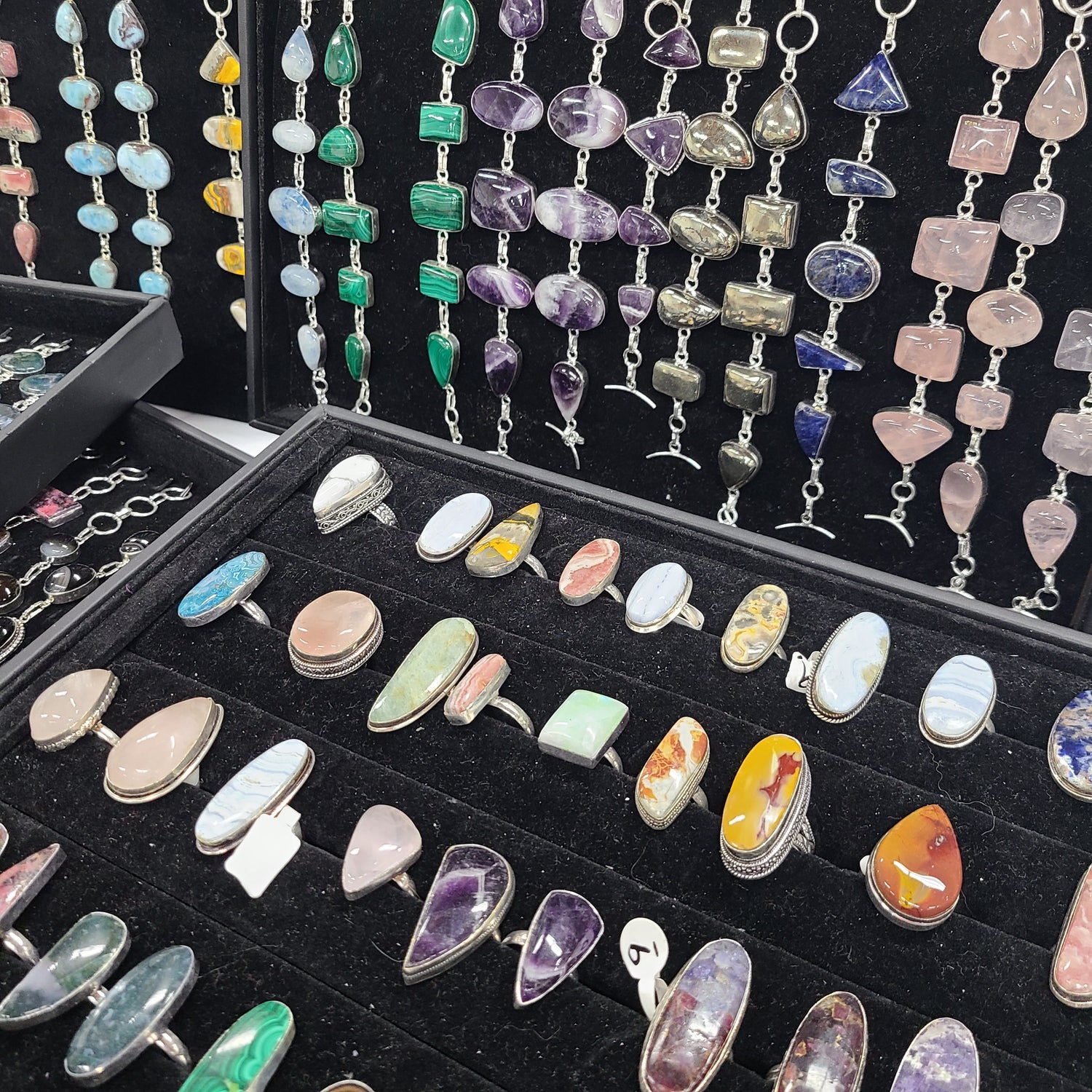 Crystal Jewelry: Embrace Healing and Mindfulness with Exquisite Designs
