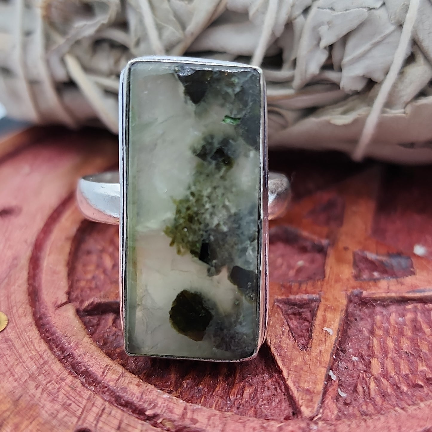 Prehnite Ring