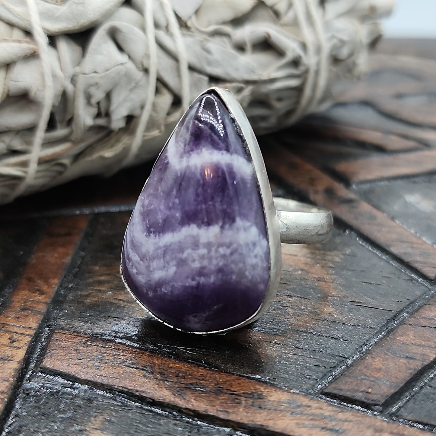 Amethyst (Dream, Chevron) Ring
