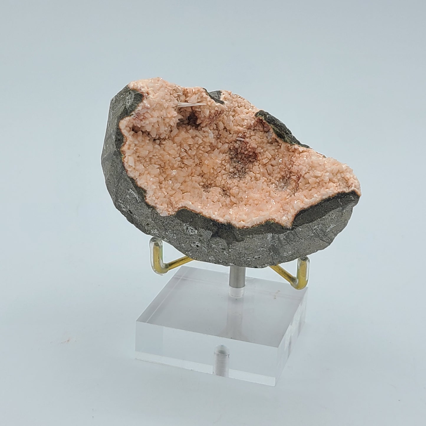 Heuanite Specimen